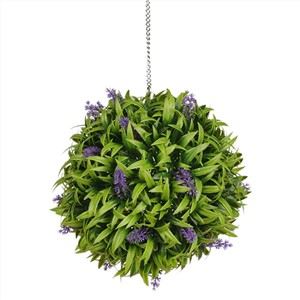 Keinotekoinen ruoho violetilla laventelilla